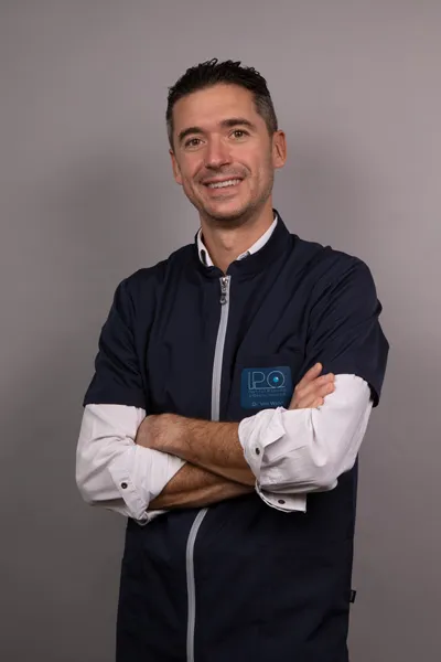 Dr Charles Van Went, ophtalmologiste